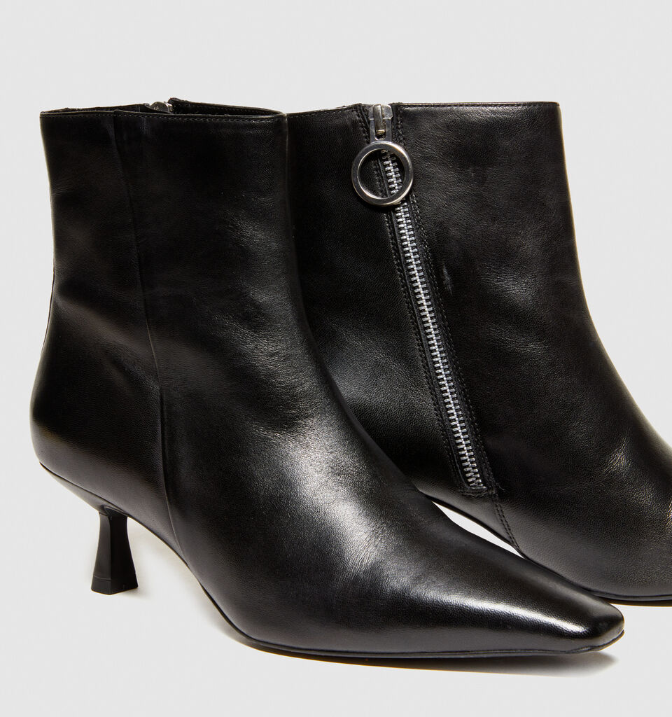 Leather ankle boots - women's boots and ankle boots - Black | Sisley image number 4